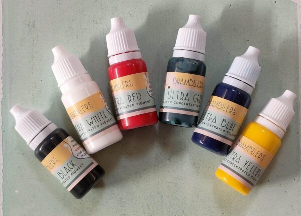 Bramblier Ultra pigments including black, white red, green blue and yellow